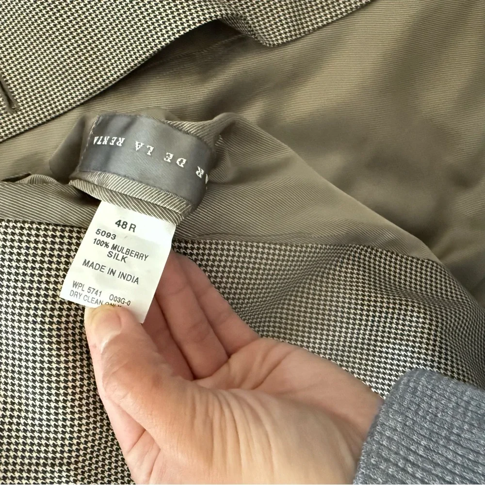 Vintage Oscar De La Renta 100% silk houndstooth tan blazer academia 48R brown